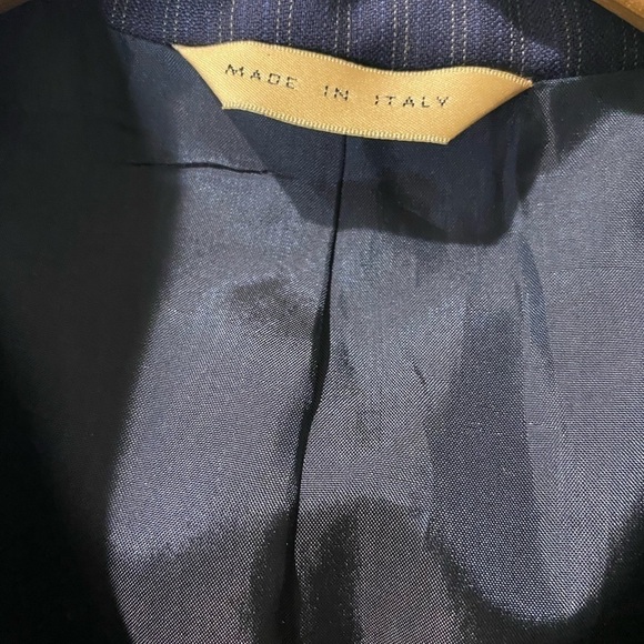 Donna Karen Signature Italian  2-Button Suit Set - Picture 5 of 15